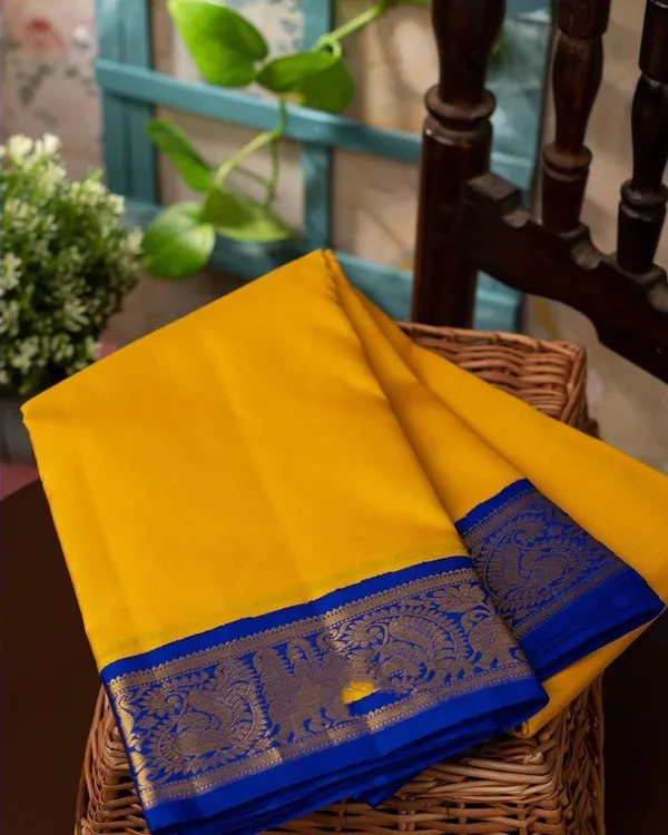 Yellow_Embellished_Banarasi_Jacquard_Saree_(Yellow)